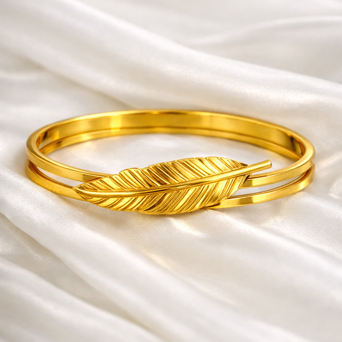 Lush Leaf Gold Bracelet