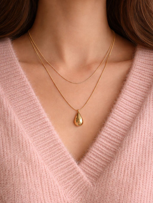 Velora Gold Necklace