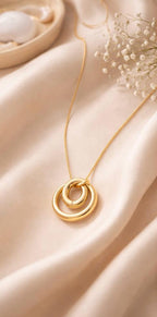 Orbit-glow sleek chain