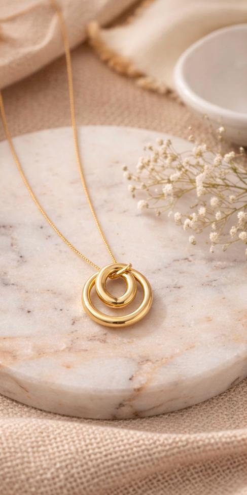 Orbit-glow sleek chain